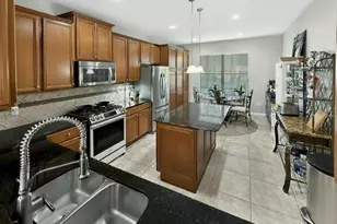 442 Del Sol Ave, Davenport, FL 33837 - Photo 5
