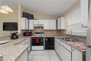 525 Finch Ln, Poinciana, FL 34759 - Photo 11