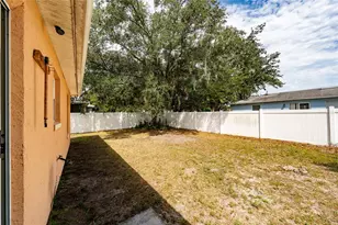 525 Finch Ln, Poinciana, FL 34759 - Photo 27