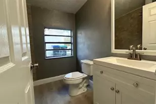 1025 25th St, Orlando, FL 32805 - Photo 17