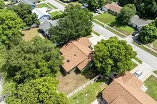 910 Whisler Ct, Saint Cloud, FL 34769 - Photo 5