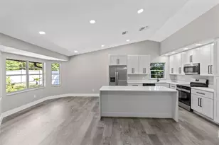 910 Whisler Ct, Saint Cloud, FL 34769 - Photo 11