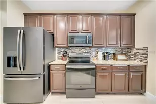 909 Summit Ash Ct, Deland, FL 32724 - Photo 9