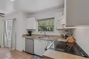 2564 Woodgate Blvd, Orlando, FL 32822 - Photo 5