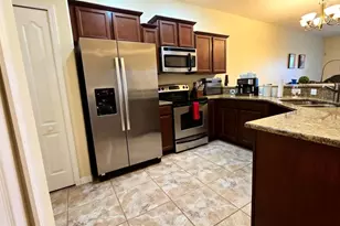 4085 Shadetree Ln, Lakeland, FL 33812 - Photo 5