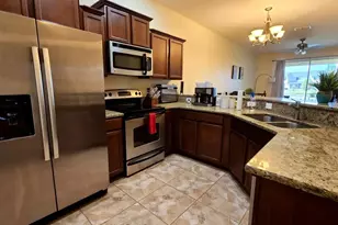4085 Shadetree Ln, Lakeland, FL 33812 - Photo 7