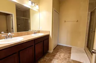 4085 Shadetree Ln, Lakeland, FL 33812 - Photo 17