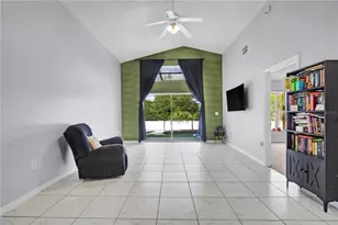 324 Casterton Cir, Davenport, FL 33897 - Photo 5