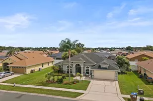 2856 Middleton Cir, Kissimmee, FL 34743 - Photo 5