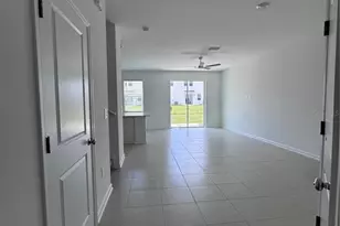 6085 Zen Wy, Clermont, FL 34714 - Photo 3
