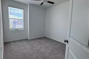 6085 Zen Wy, Clermont, FL 34714 - Photo 11