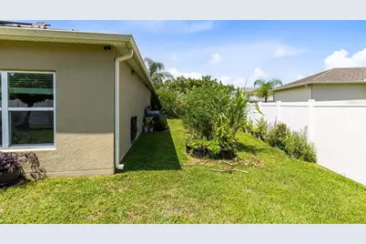394 Blue Lake Circle, Kissimmee, FL 34758 - Photo 21