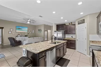 394 Blue Lake Circle, Kissimmee, FL 34758 - Photo 5