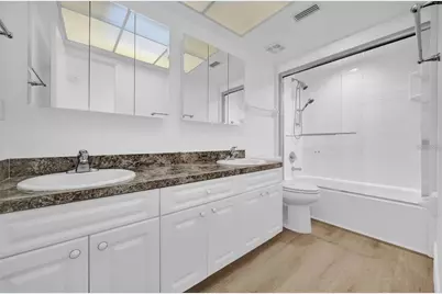 8135 Sandberry Boulevard, Orlando, FL 32819 - Photo 15