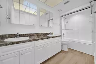 8135 Sandberry Blvd, Orlando, FL 32819 - Photo 15