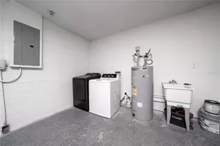 2042 Gamboge Dr, Orlando, FL 32822 - Photo 29