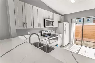 85 Silver Park Cir, Kissimmee, FL 34743 - Photo 3