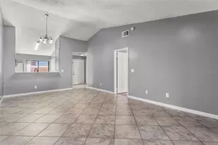 85 Silver Park Cir, Kissimmee, FL 34743 - Photo 7