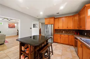 746 Country Ln, Orlando, FL 32804 - Photo 7