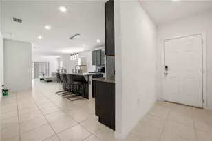 817 Boca Vista Ct, Davenport, FL 33896 - Photo 3