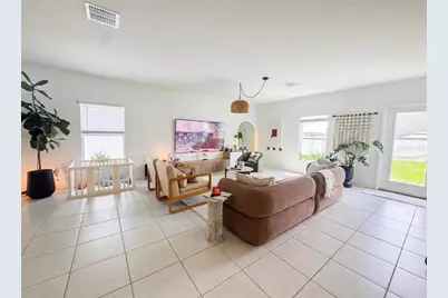 6470 Back Forty Loop, Zephyrhills, FL 33541 - Photo 7