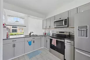 3108 Landsend Ct, Kissimmee, FL 34743 - Photo 15