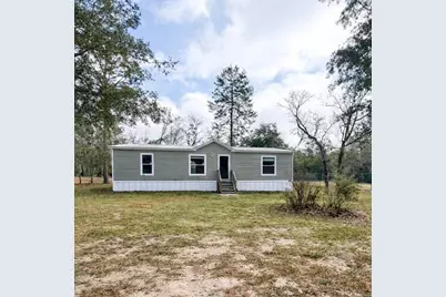 932 SE 40th Place, Melrose, FL 32666 - Photo 1