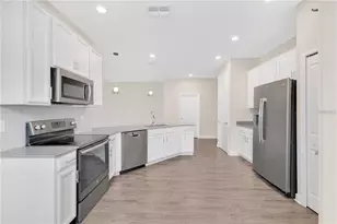 272 Taft Dr, Davenport, FL 33837 - Photo 3