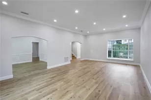2186 Countryside Circle N, Orlando, FL 32804 - Photo 5