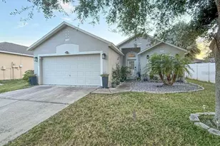 704 Flagstone St, Haines City, FL 33844 - Photo 1