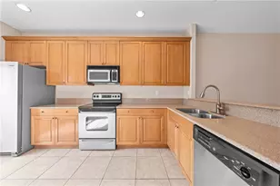 2975 White Cedar Cir, Kissimmee, FL 34741 - Photo 9