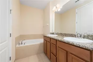 8443 Kelsall Dr, Orlando, FL 32832 - Photo 15