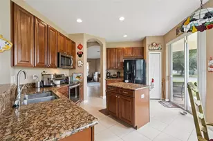 3636 Bristol Cove Ln, Saint Cloud, FL 34772 - Photo 11