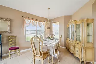 3636 Bristol Cove Ln, Saint Cloud, FL 34772 - Photo 5