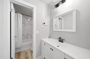 13536 Lake Magdalene Dr, Tampa, FL 33613 - Photo 29