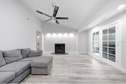 13536 Lake Magdalene Drive, Tampa, FL 33613 - Photo 13