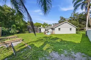 13536 Lake Magdalene Dr, Tampa, FL 33613 - Photo 53