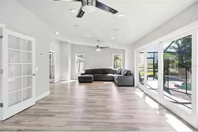 13536 Lake Magdalene Drive, Tampa, FL 33613 - Photo 17