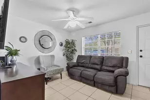 322 Cervantes Dr, Kissimmee, FL 34743 - Photo 5