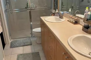 8872 Founders Cir, Palmetto, FL 34221 - Photo 9