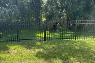 8872 Founders Cir, Palmetto, FL 34221 - Photo 17