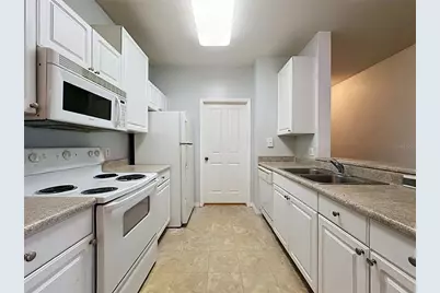 1015 Hemingway Cir #1015, Haines City, FL 33844 - Photo 11