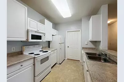 1015 Hemingway Cir #1015, Haines City, FL 33844 - Photo 13
