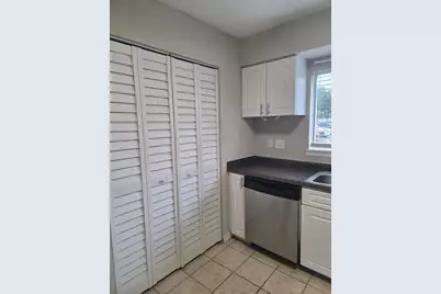 4203 S Semoran Boulevard #4, Orlando, FL 32822 - Photo 11
