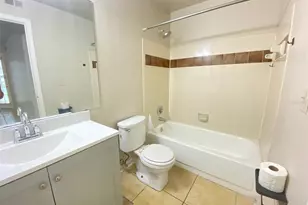 6100 Westgate Dr, Orlando, FL 32835 - Photo 21