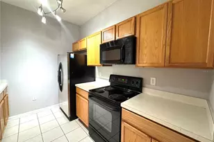 8660 Buccilli Dr, Orlando, FL 32829 - Photo 7