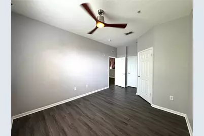8660 Buccilli Drive #305, Orlando, FL 32829 - Photo 3