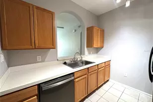 8660 Buccilli Dr, Orlando, FL 32829 - Photo 9