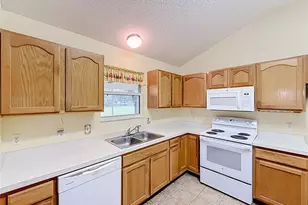 1830 Madero Dr, The Villages, FL 32159 - Photo 17