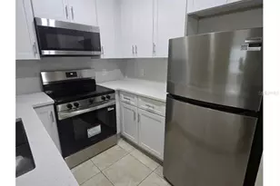 3064 St Paul Dr, Winter Haven, FL 33880 - Photo 5